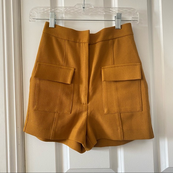 H&M Mustard High-waisted Shorts XS 02 - Picture 2 of 6